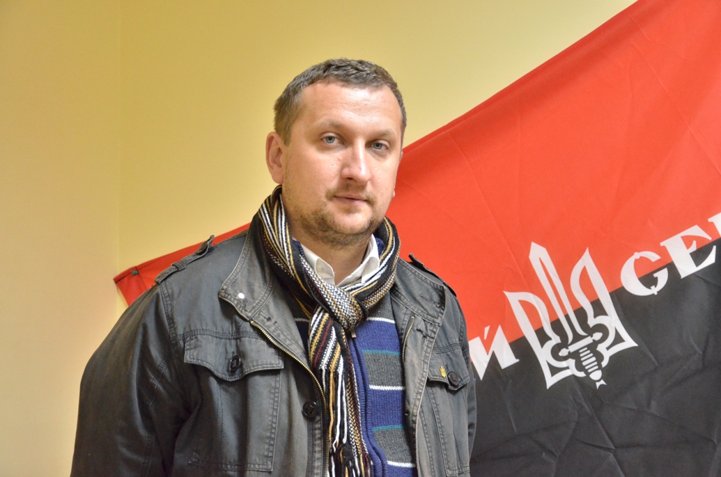 يوري مينديوك رئيس المكتب السياسي لحزب القطاع اليميني