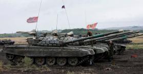 انفصاليو أوكرانيا يستعرضون عضلاتهم بتدريبات عسكرية ( صور)