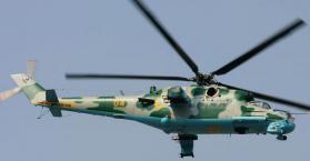 إسقاط مروحية عسكرية أوكرانية من نوع مي 8 فوق سلافيانسك