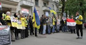 مظاهرة في أوكرانيا تؤيد الشرعية وترفض الانقلاب في مصر