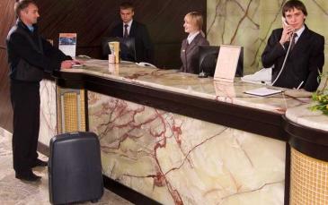 بسبب الغلاء.. إقبال أقل من المتوقع على حجز الفنادق في كييف خلال اليورو 2012