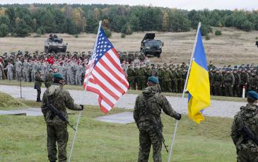 روسيا تنتقد وصول 300 مظلي أمريكي إلى أوكرانيا