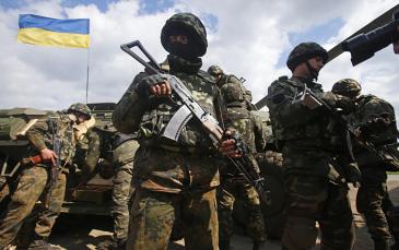  مقتل ثلاثة جنود أوكرانيين بإطلاق نار وانفجار لغم