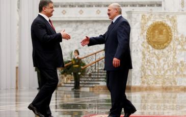وصول الرئيس الأوكراني العاصمة البيلاروسية و لقائة بلوكاشينكو