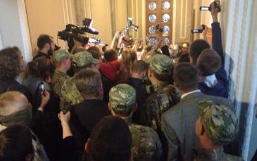 لحظة إعتقال موسيتشوك من طرف جهاز الأمن الأوكراني 