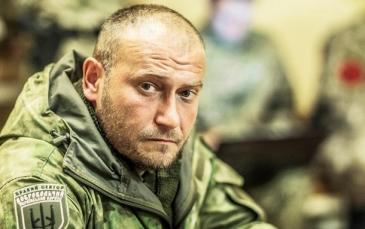 زعيم "القطاع اليميني" في أوكرانيا يستقيل وسط حديث عن انقلاب داخل الحركة المتشددة