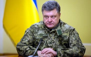 بوروشينكو يتهم روسيا باختبار أسلحة جديدة في شرق أوكرانيا