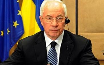 آزاروف يعرض حل قضية تيموشينكو ويانوكوفيتش يؤكد أن أوكرانيا "لن تذل"