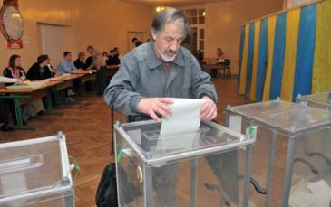 الولايات المتحدة والاتحاد الأوروبي ينتقدان انتخابات أوكرانيا البرلمانية
