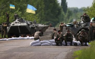 مقتل جنديين أوكرانيين وجرح خمسة آخرين في قصف للانفصاليين