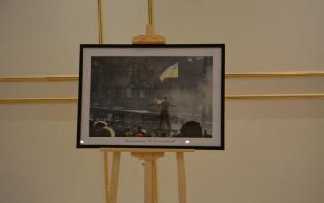 جانب من معرض بسفارة أوكرانيا بالإمارات 