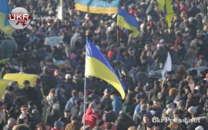 من الاحتجاجات بميدان الاستقلال في العاصمة كييف يوم الأحد الماضي