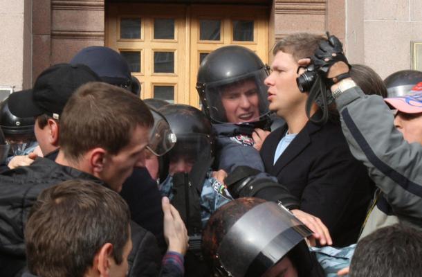 احتجاج أمام مجلس مدينة العاصمة كييف