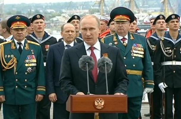 أوكرانيا: زيارة بوتين للقرم خرق واستفزاز