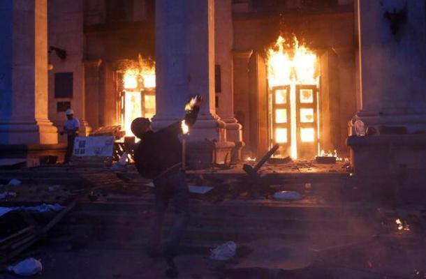 عشرات القتلى و مئات الجرحى بمدينة أوديسا إثر مواجهات بين موالين لروسيا و داعمين لوحدة أوكرانيا