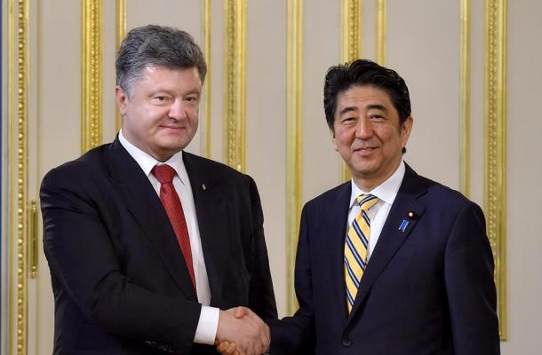 الوزير الأول الياباني يزور كييف، ويعلن عن منحها قرضا بقيمة 1.5 مليار دولار