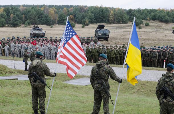 روسيا تنتقد وصول 300 مظلي أمريكي إلى أوكرانيا