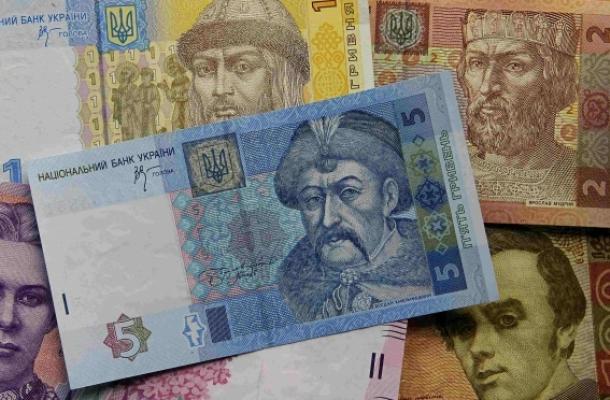 الاقتصاد الأوكراني يدخل النفق المظلم ومزيد من إنهيار العملة