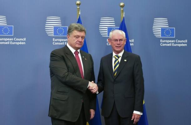 الرئيس الاوكراني و الأمين العام للاتحاد الأوروبي
