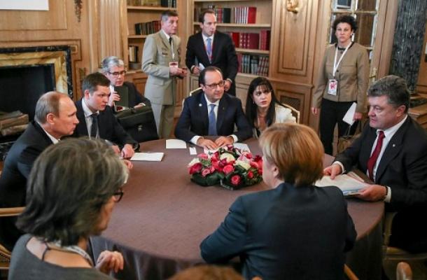 قمة لزعماء في الاتحاد الأوروبي مع بوتن و بوروشينكو