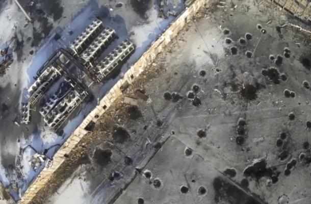 الجيش الأوكراني ينسحب من أحدى مباني مطار دونتسك و معارك عنيفة تدور في أجزائه الأخرى