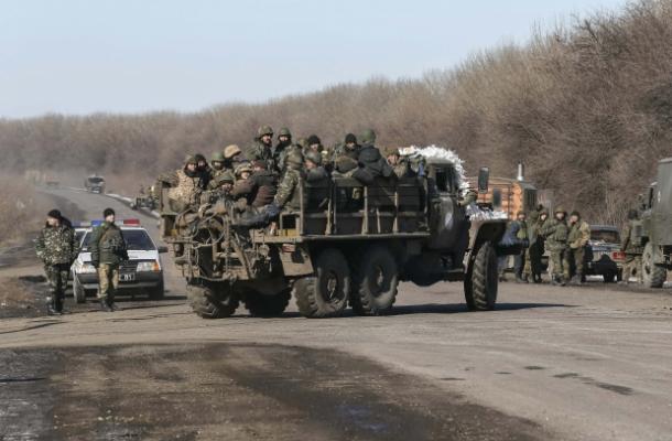 القوات الأوكرانية تنسحب من بلدة ديبالتسيف المحاصرة و تنديد دولي لروسيا