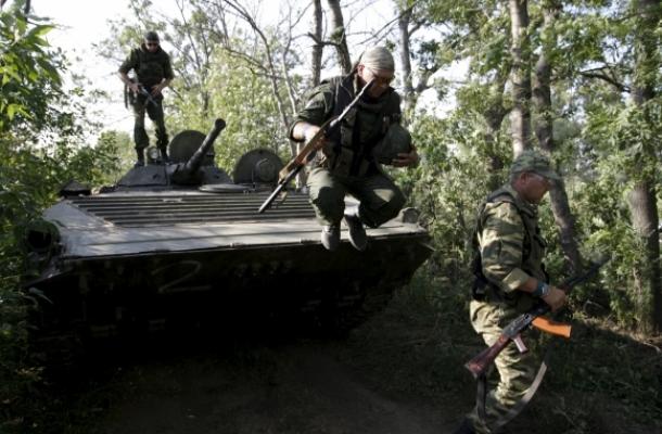 مقتل جندي أوكراني في قصف للانفصاليين شرق البلاد