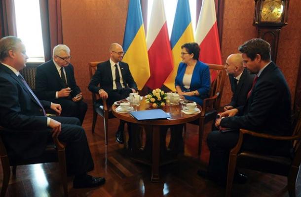 ياتسينيوك: أوكرانيا تريد أن تصبح جزءا من مجمع الغاز الأوروبي الجديد