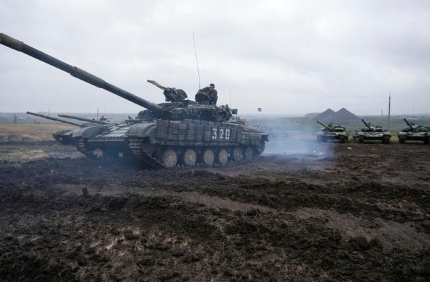 جانب من تدريبات عسكرية للانفصالين شرق أوكرانيا 
