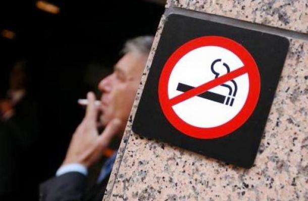 برلمان أوكرانيا يضيق الخناق على "المدخنين" في البلاد