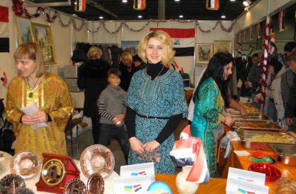 العراق يشارك في السوق الخيري السنوي بأوكرانيا