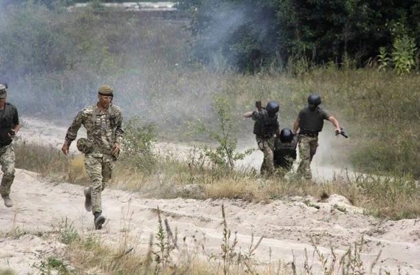 ضباط بريطانيون يبدؤون تدريبات واسعة للجيش الأوكراني غرب البلاد (صور)