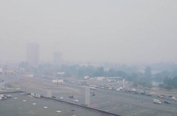 هواء ملوث يغطي سماء العاصمة الأوكرانية والمدارس تغلق أبوابها (صور)