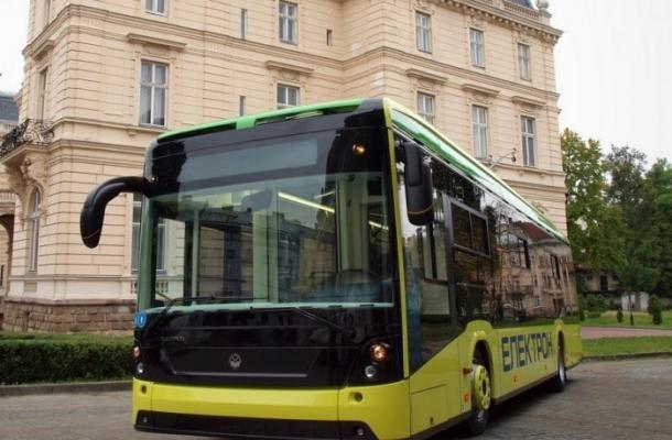 مدينة لفيف تشهد عرض أول حافلة كهربائية في أوكرانيا 