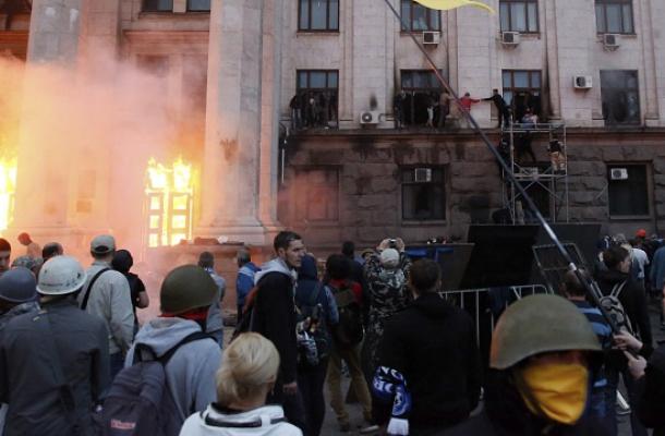 عشرات القتلى و مئات الجرحى بمدينة أوديسا إثر مواجهات بين موالين لروسيا و داعمين لوحدة أوكرانيا