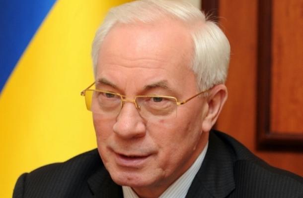 يانوكوفيتش يرشح آزاروف مجددا لرئاسة حكومة أوكرانيا