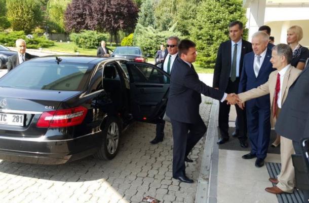 مصطفى جاميلوف في استقبال وزير الخارجية الأوكراني بافل كليمكن 