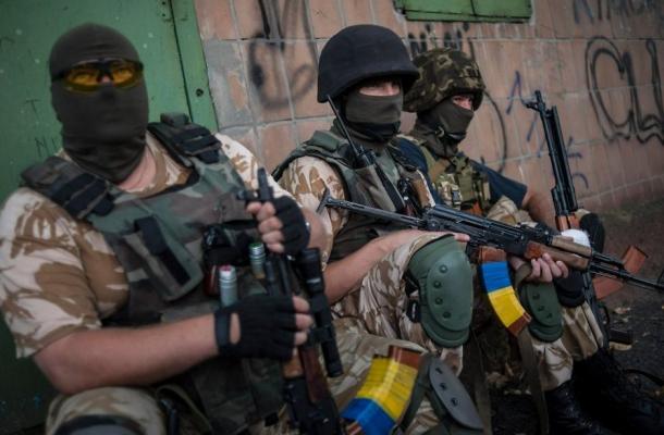 البرلمان الأوكراني يسمح للأجانب الالتحاق بصفوف الجيش