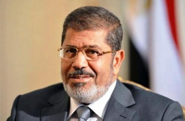 الرئيس محمد مرسي يهنئ الرئيس فيكتور يانوكوفيتش بالذكرى 21 لاستقلال أوكرانيا