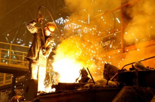 صناعة الحديد.. عمود الاقتصاد الأوكراني يواجه تحديات اقتصادية