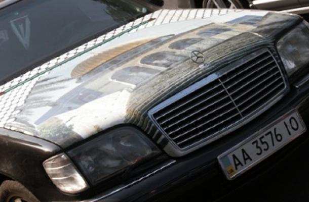 قبة الصخرة على واجهة سيارة أحد الفلسطينيين الذين شاركوا بالتظاهرة