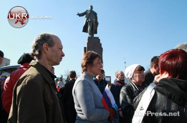 إسقاط تماثيل لينين.. مرحلة جديدة يكتبها التاريخ لأوكرانيا