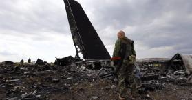 حطام الطائرة الماليزية في شرق اوكرانيا 