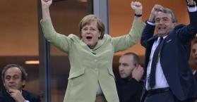ميركل ستحضر مباراة اليورو النهائية في أوكرانيا إذا تأهل إليها منتخب ألمانيا