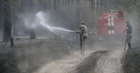 مخلفات حرائق الغابات التي تشهدها العاصمة الأوكرانية 