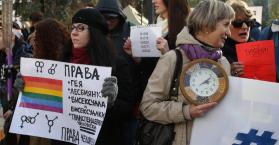 وسط جدل واسع.. البرلمان الأوكراني يتبنى قرارا لصالح مثليي الجنس
