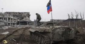 متحدث عسكري: الانفصاليون قصفوا مواقع القوات الأوكرانية 32 مرة، وأصابوا جنديا