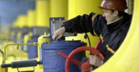 أوكرانيا تقرر خفض وارداتها من الغاز الطبيعي الروسي إلى النصف
