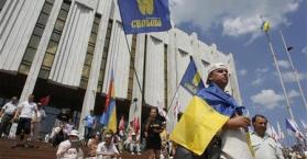 البرلمان الأوكراني يلتئم قريبا لمواجهة جديدة مع "قانون اللغات" المثير للجدل