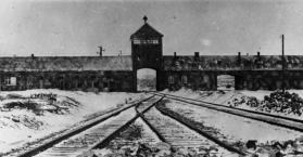 معسكر اوشفيتز النازي